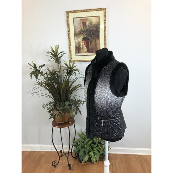 Peter Nygard Open Front Vest Trim Faux Fur Small Black Gray Ombré Quilted Y2Y - Picture 4 of 6